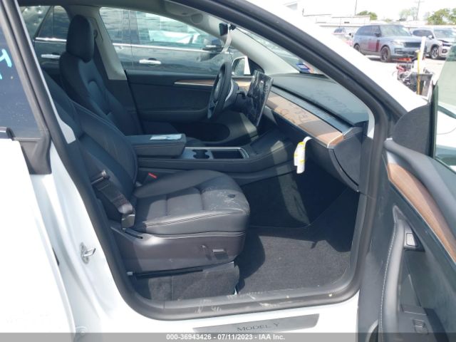 7SAYGDEF5PF661511 Tesla Model Y Performance