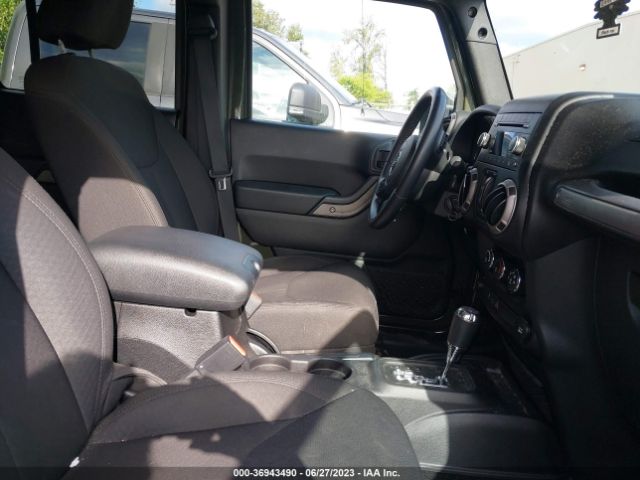 1C4HJWDG7FL669867 Jeep Wrangler Unlimited Sport