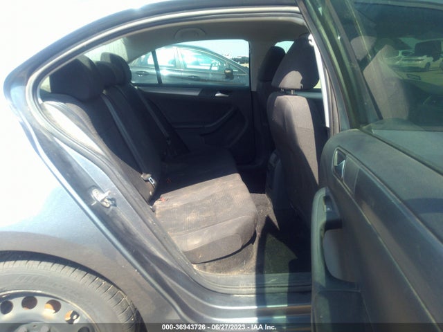 3VWLA7AJ3FM425046 Volkswagen Jetta Sedan 2.0l Tdi S