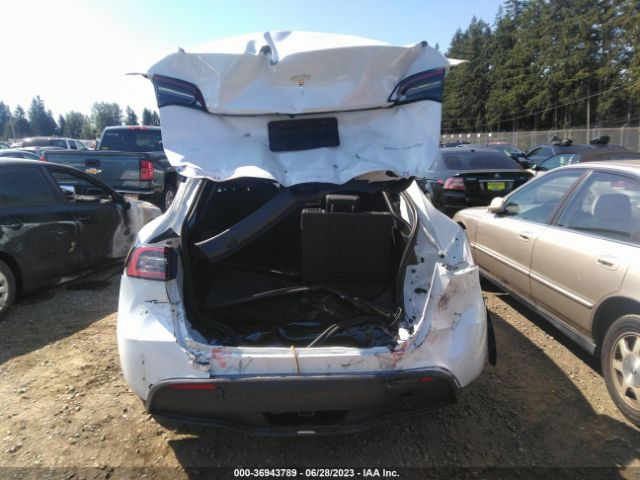 7SAYGAEE6PF738327 Tesla Model Y Long Range