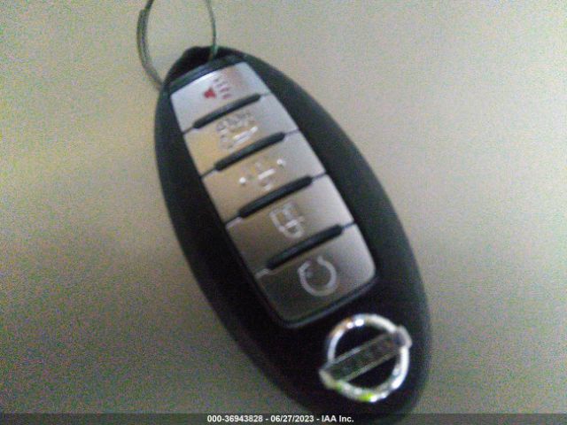 5N1AT2MVXHC831556 Nissan Rogue Sl