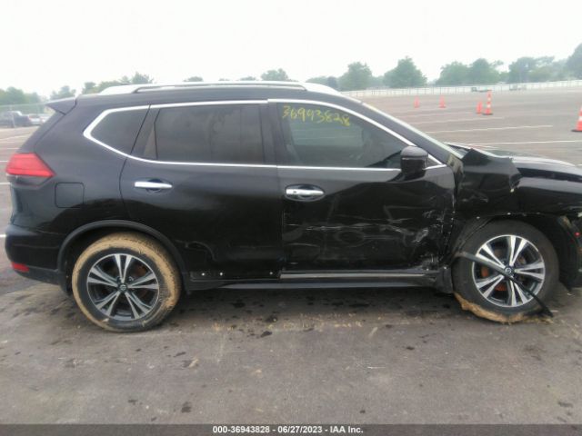 5N1AT2MVXHC831556 Nissan Rogue Sl