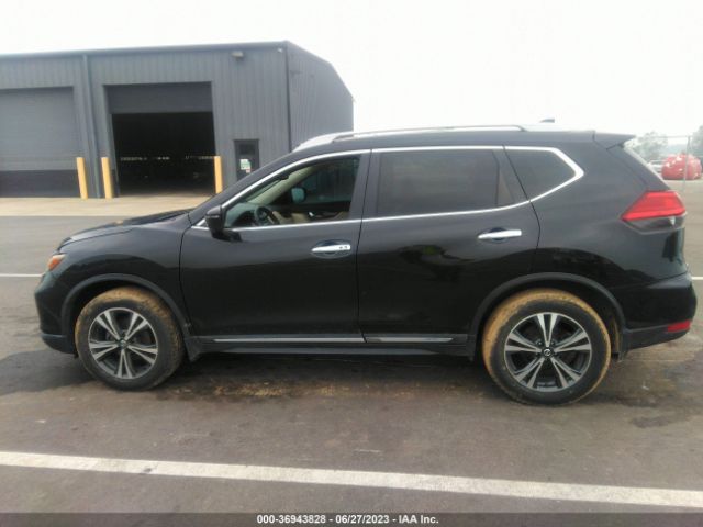 5N1AT2MVXHC831556 Nissan Rogue Sl
