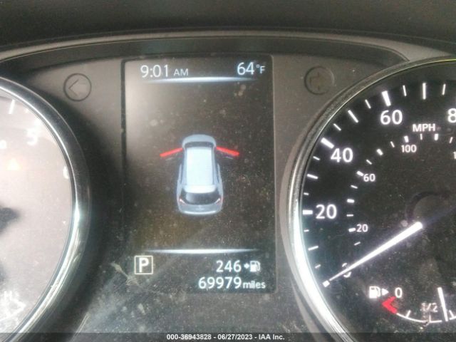 5N1AT2MVXHC831556 Nissan Rogue Sl