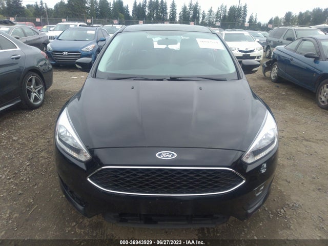 Ford FOCUS SE 2017 1FADP3K26HL263879 Image 12