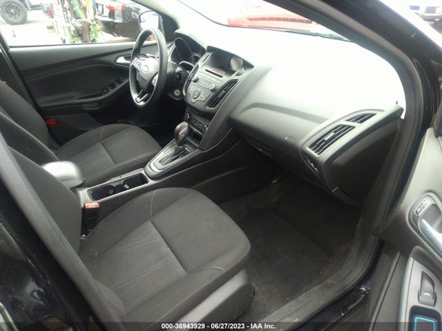 Ford FOCUS SE 2017 1FADP3K26HL263879 Image 5