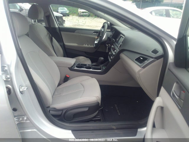 Hyundai SONATA SE 2019 5NPE24AFXKH809344 Image 10