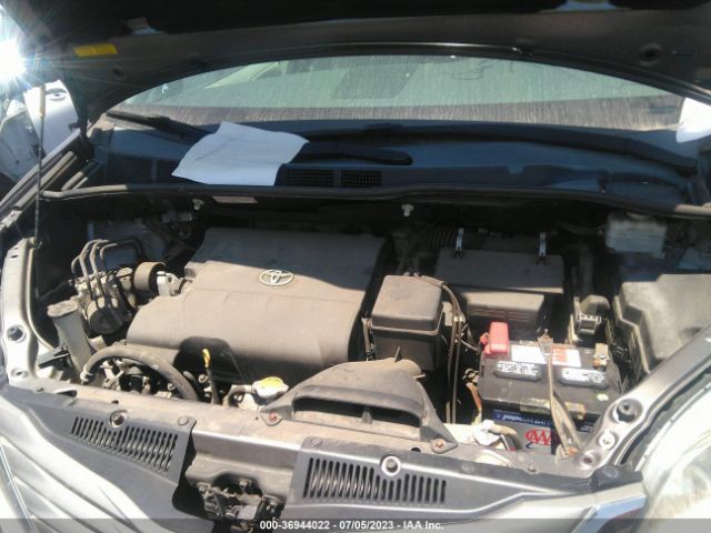 5TDYK3DCXES427063 Toyota SIENNA XLE