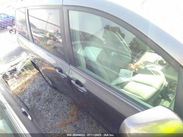 5TDYK3DCXES427063 Toyota SIENNA XLE