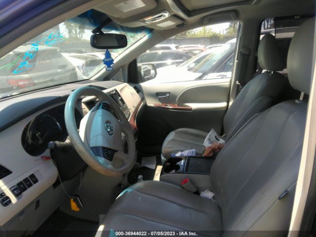 5TDYK3DCXES427063 Toyota SIENNA XLE