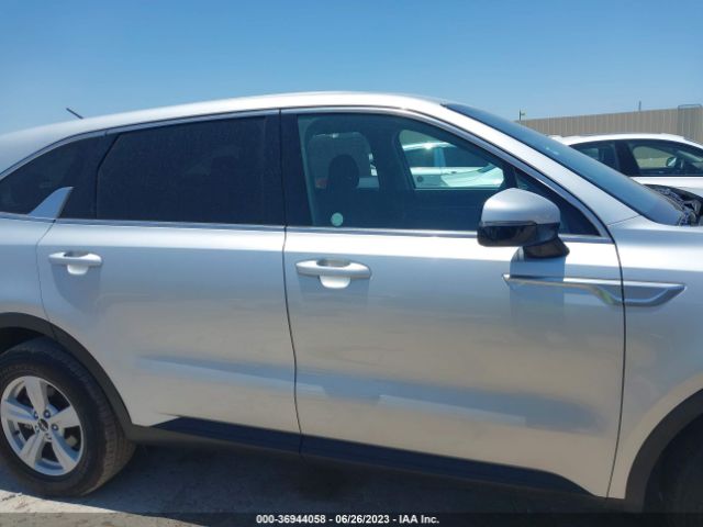 5XYRG4LC6NG104462 KIA SORENTO LX