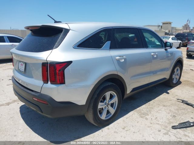 5XYRG4LC6NG104462 KIA SORENTO LX