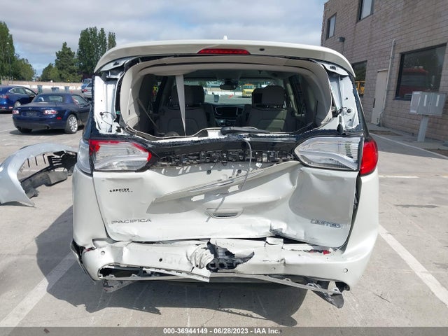 Chrysler Pacifica Limited 2017 2C4RC1GG0HR591357 Image 16