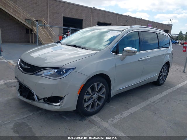 Chrysler Pacifica Limited 2017 2C4RC1GG0HR591357 Image 2