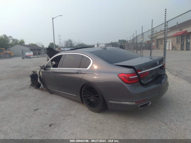WBA7F2C5XGG416782 BMW 7 Series 750i Xdrive