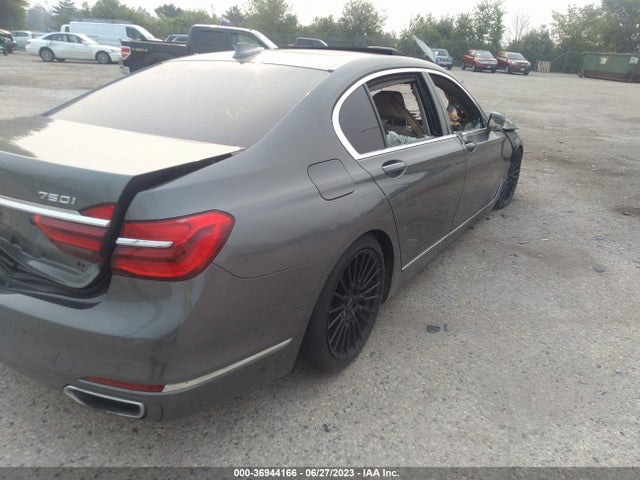 WBA7F2C5XGG416782 BMW 7 Series 750i Xdrive