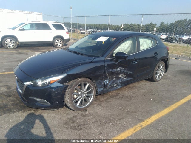 2018 MAZDA MAZDA3 5-DOOR TOURING VIN: 3MZBN1L31JM222709