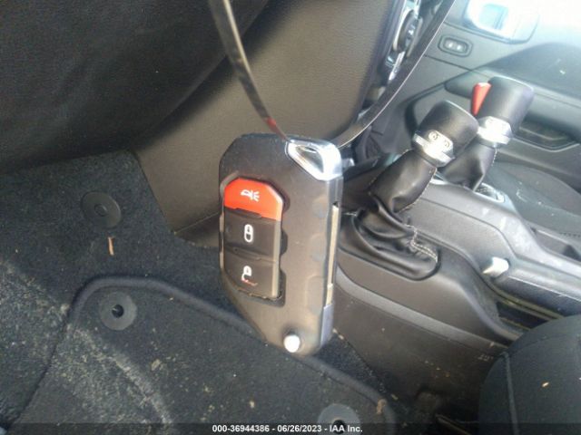 1C4HJXEN5KW600090 Jeep Wrangler Unlimited Sahara