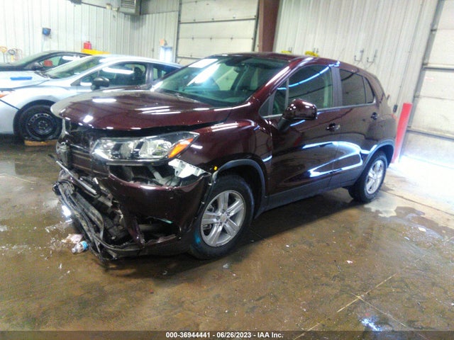 Chevrolet TRAX LS 2020 KL7CJKSB9LB352438 Image 2