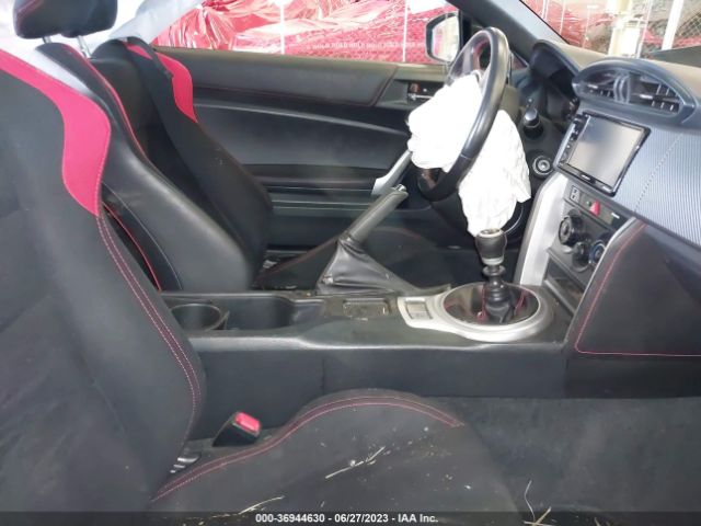 JF1ZNAA16G9704527 Scion FR-S