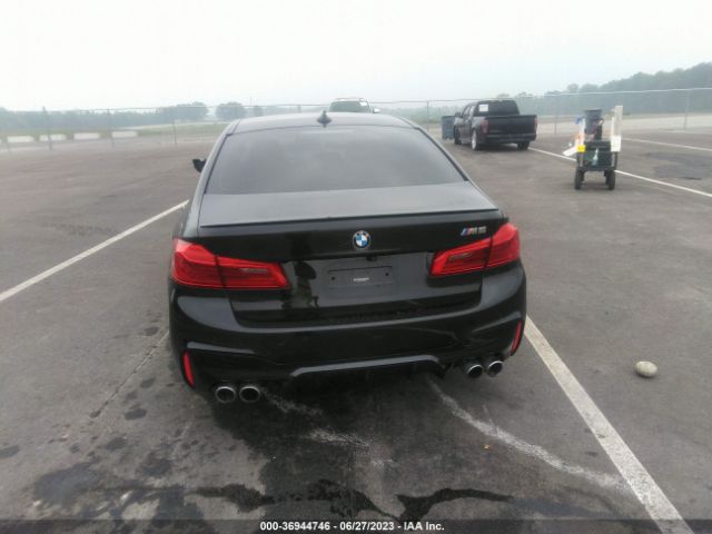 WBSJF0C5XJB282950 BMW M5