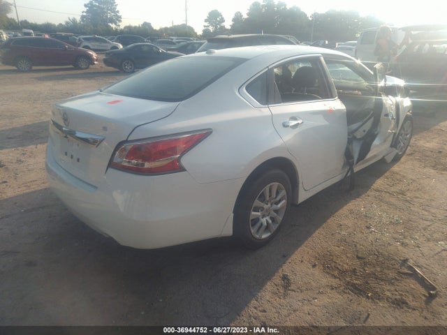 Nissan Altima 2.5 S 2015 1N4AL3AP6FC197455 Image 4