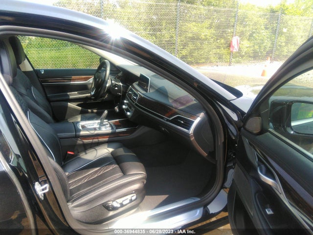BMW 7 Series 740i Xdrive 2022 аукцион фото