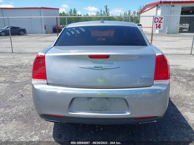 Chrysler 300 300c 2017 2C3CCAEG8HH566466 Image 16