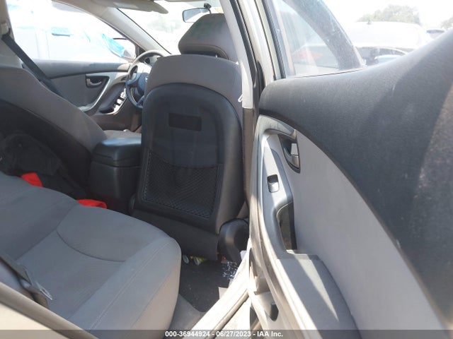 2016 HYUNDAI ELANTRA SE VIN: KMHDH4AE5GU511858