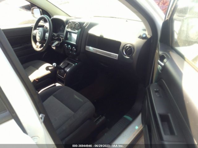 1C4NJCBA2GD621592 Jeep Compass Sport