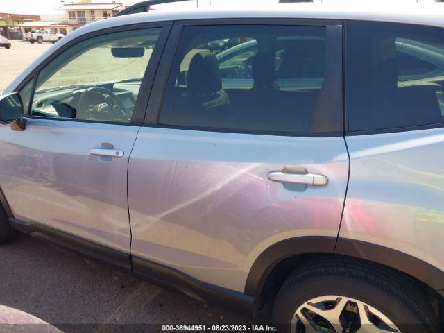 JF2SKAJC4LH576814 Subaru Forester Premium