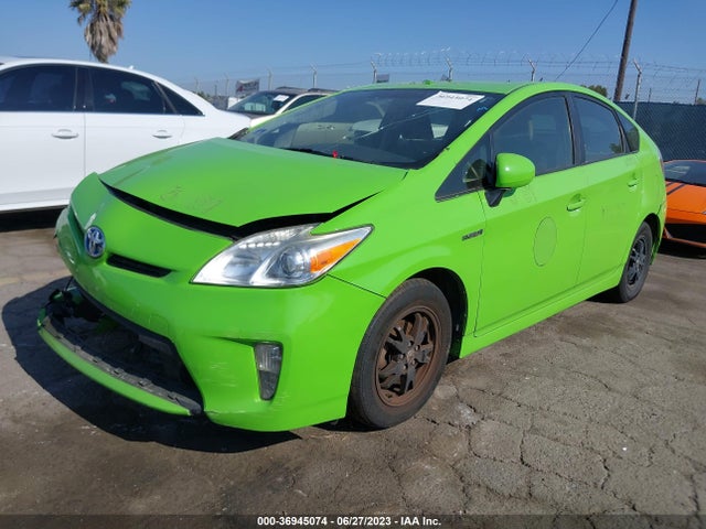 Toyota Prius Four 2015 JTDKN3DU7F0472147 Image 2