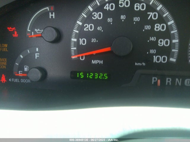 2001 FORD EXPEDITION XLT VIN: 1FMPU16L31LB39268