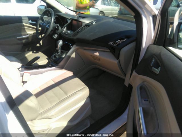1FMCU9GX7EUC01785 Ford ESCAPE SE