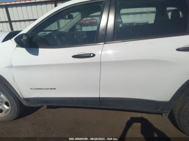 1C4PJMAB7HD230819 Jeep Cherokee Sport