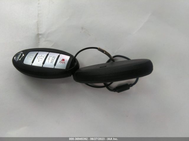 3N1CN8EV5ML879203 Nissan VERSA SV