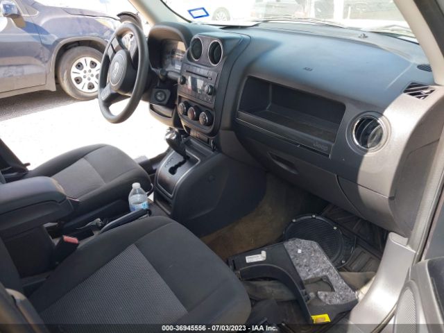 1C4NJPBA3HD147757 Jeep Patriot Sport