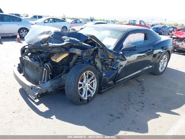 Chevrolet CAMARO LS 2015 2G1FB1E31F9157265 Image 2