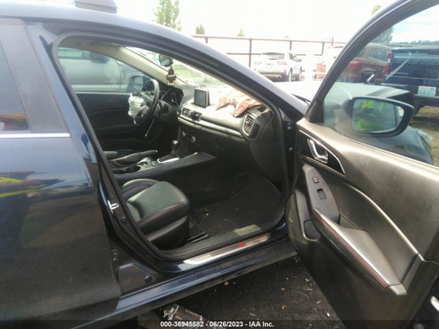Mazda Mazda3 S Touring 2016 JM1BM1M33G1321560 Image 11