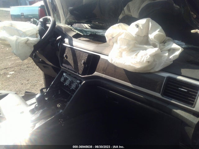 2018 VOLKSWAGEN ATLAS 3.6L V6 SEL VIN: 1V2ER2CA2JC522607