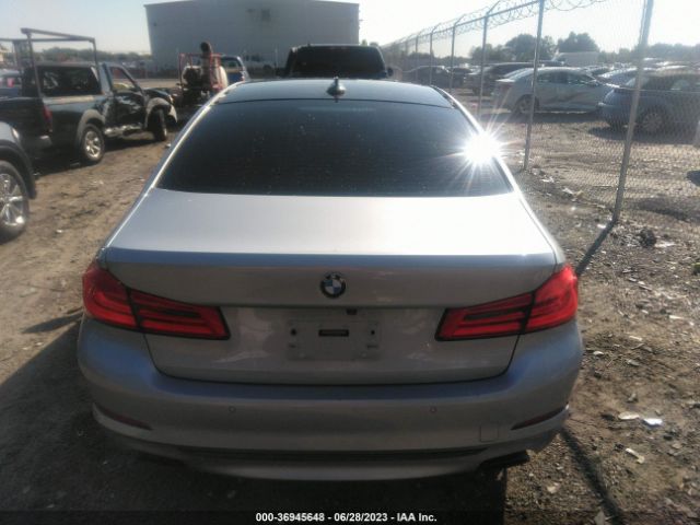 WBAJE5C5XKWA98660 BMW 5 Series 540i