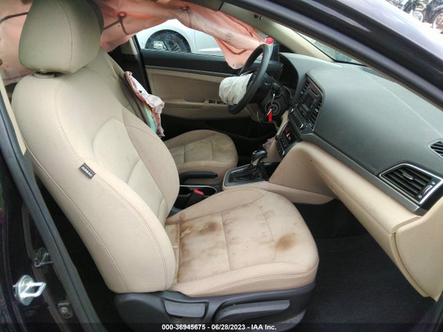 2018 HYUNDAI ELANTRA SE VIN: 5NPD74LF2JH353882