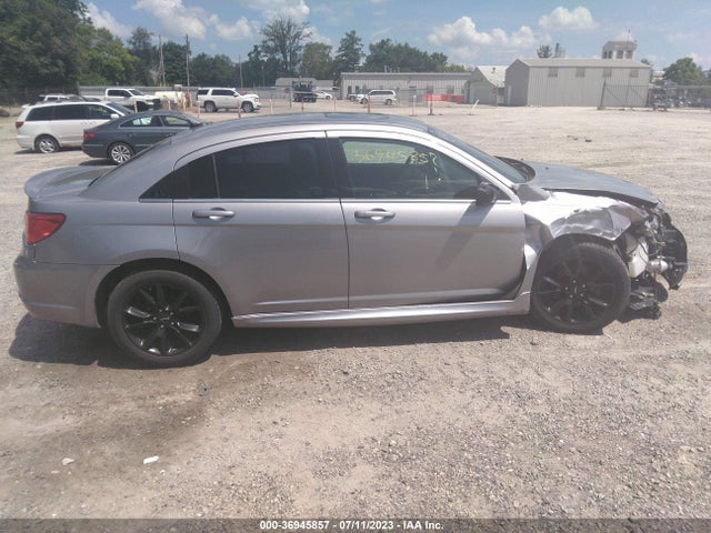 Chrysler 200 Limited 2014 1C3CCBCG0EN191815 Image 13
