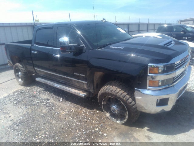 2017 1GC1KWEY7HF141771 main image