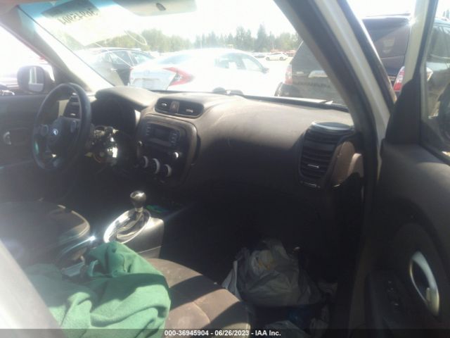 KNDJN2A2XF7800872 KIA Soul Base