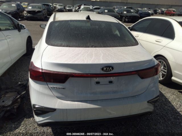 3KPF24AD1ME355351 KIA Forte Lxs