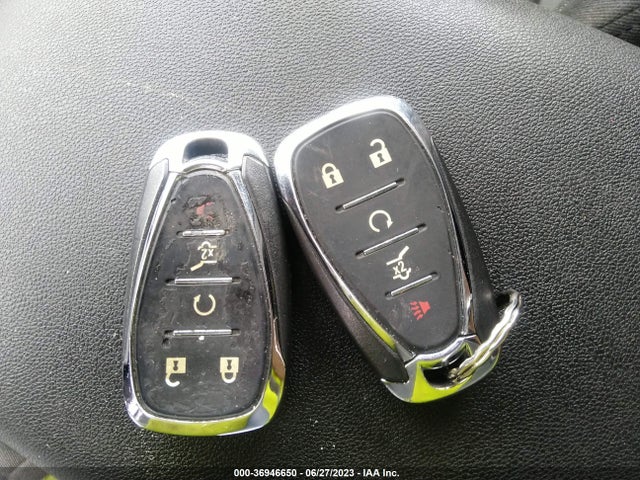 Chevrolet EQUINOX LT 2018 2GNAXSEV2J6324020 Image 11
