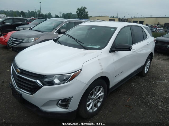 Chevrolet EQUINOX LT 2018 2GNAXSEV2J6324020 Image 2