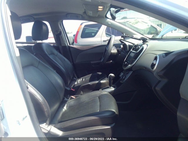 Chevrolet Sonic Premier 2017 1G1JF5SB8H4138400 Image 11