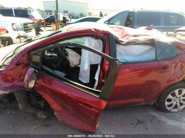 5YFEPMAEXNP326579 Toyota COROLLA LE